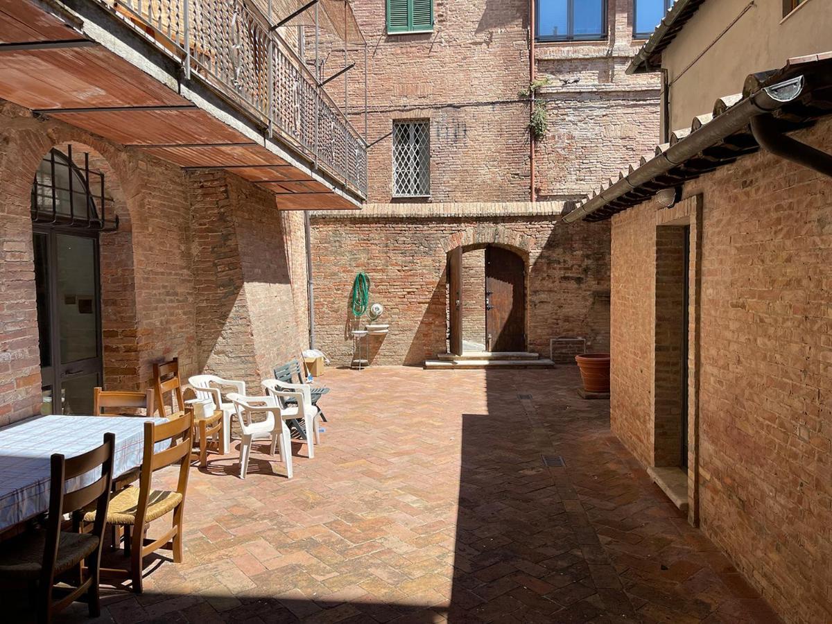 Fonte 6: Centro Vicino Piazza Del Campo Apartment Siena